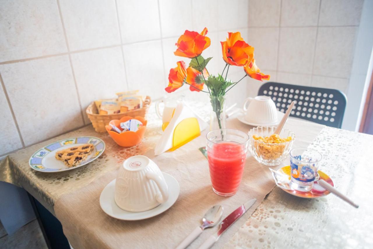 B&B Italo House Opera Zewnętrze zdjęcie