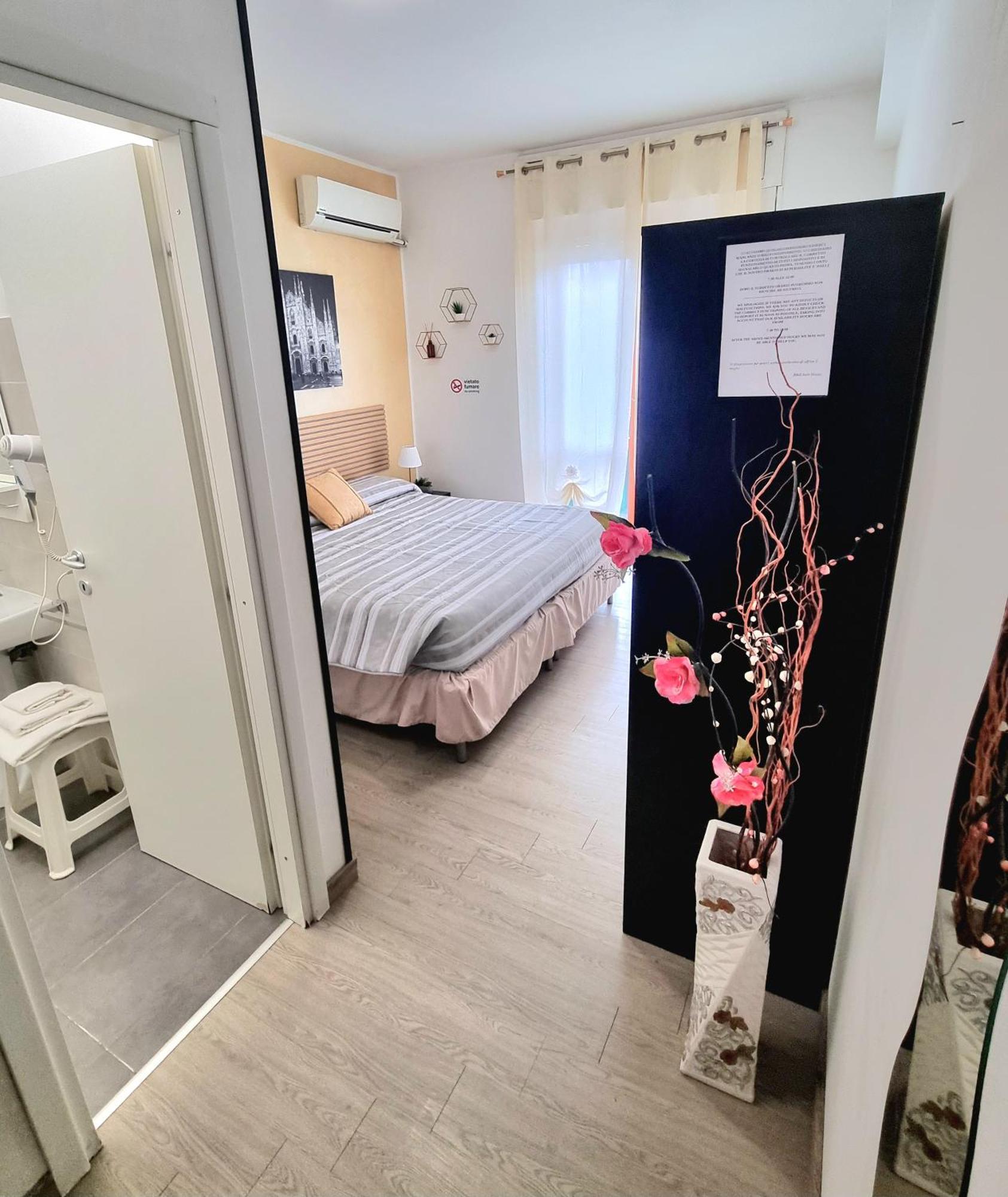 B&B Italo House Opera Zewnętrze zdjęcie